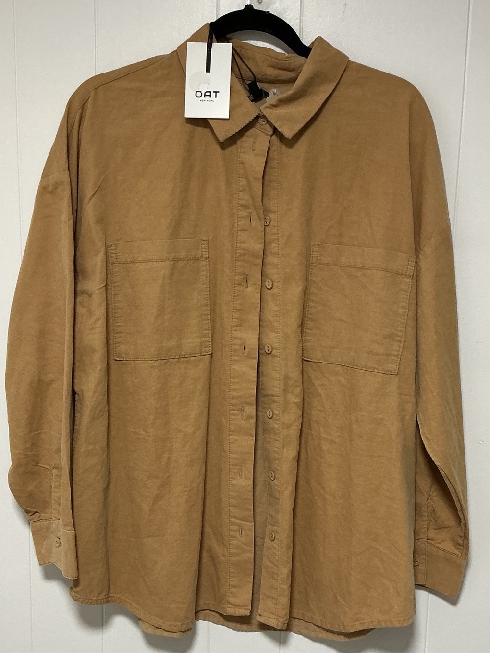 OAT, NEW YORK, Women’s Relaxed Button-Down Shirt in Camel Brown